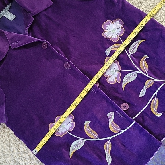 Velvet Jacket - Picture 6 of 12